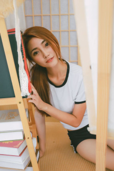 中国美女撒尿TXXXX视频偷窥